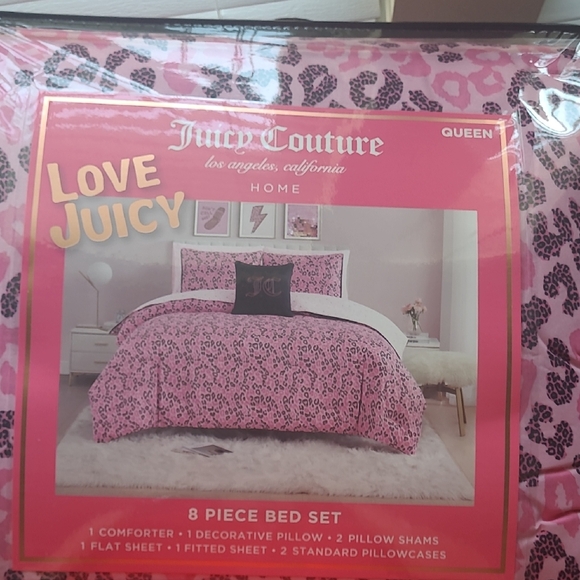 Juicy Couture Pink Comforter Set Luxurious Bedding - Queen - Picture 1 of 11